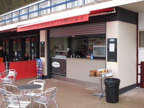 Takeaway food counter